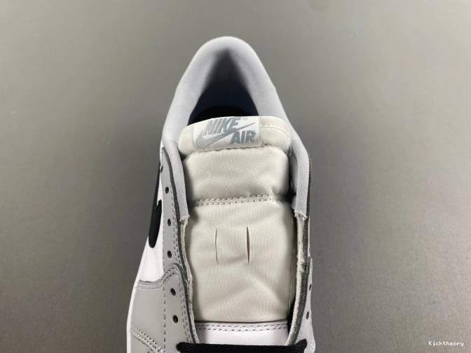 Kick Theory Low Air Jordan CZ0790-110 1 OG Barons 0711